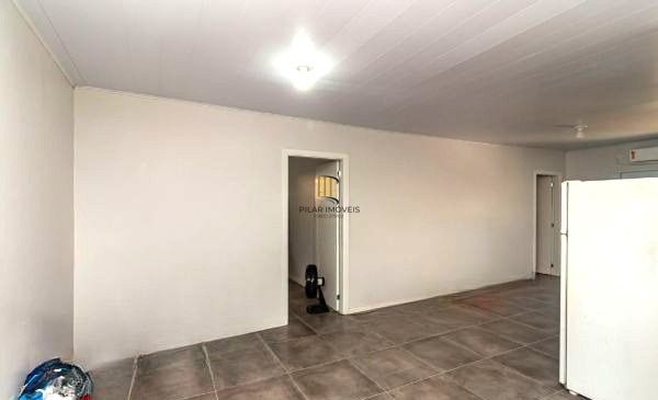 Casa no bairro Jardim Carvalho de 2 dormitórios e amplo pátio