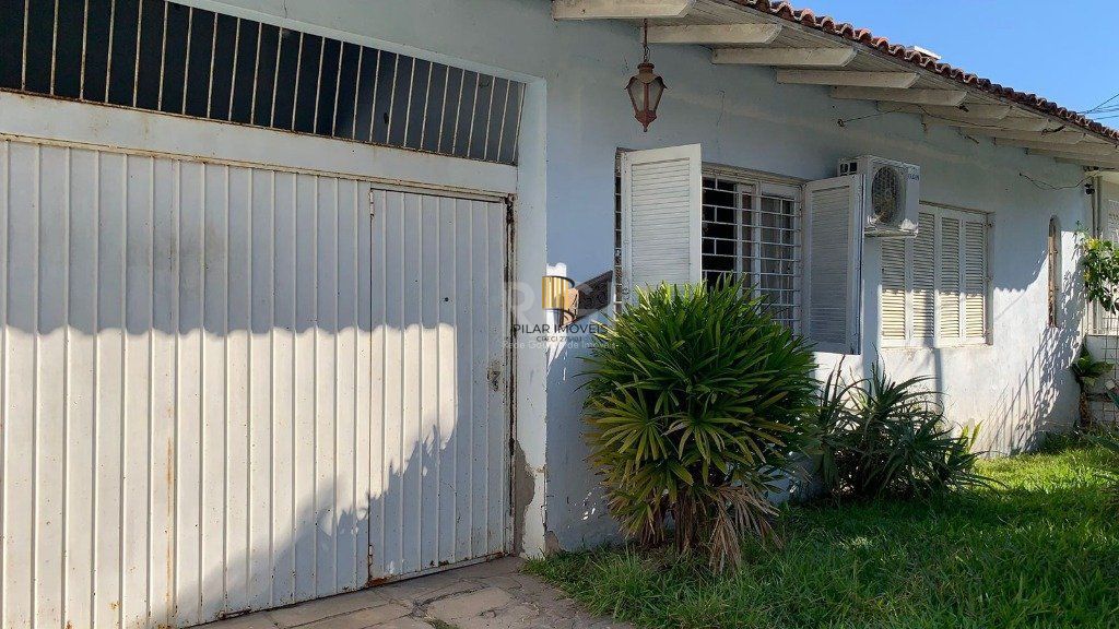 Casa 4 dormitórios 3 banheiros garagem coberta para 3 + carros - Pilar Imóveis