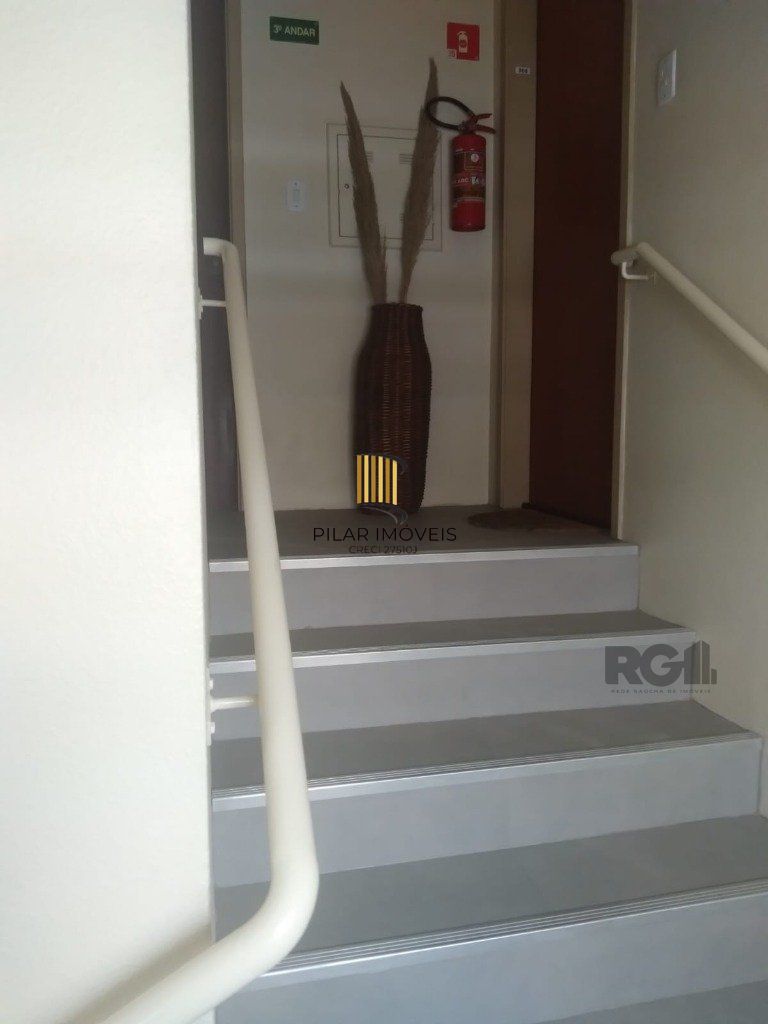 Apartamento 2 Dormitório(s) Bairro Tristeza