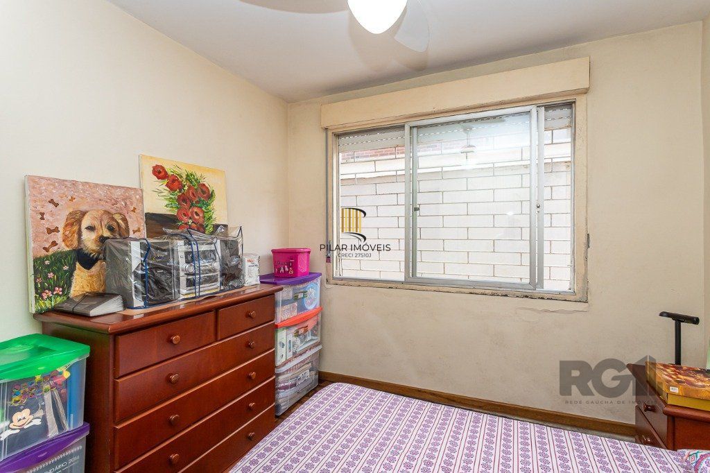 Apartamento de  2 dormitórios no Petrópolis térreo