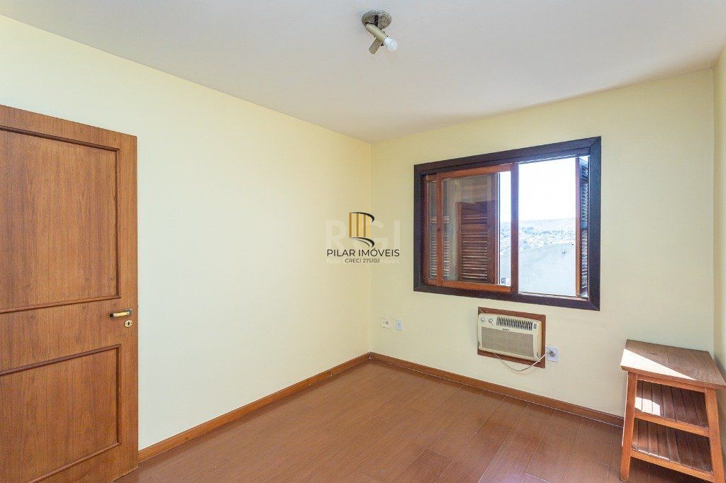 Casa Condominio para Venda - 193.19m², 3 dormitórios, sendo 1 suites, 2 vagas - Cristal