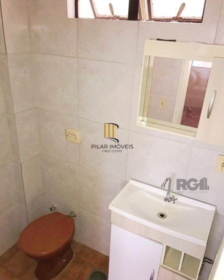 Sala / Conjunto comercial no Partenon com 32m² desocupada fundos