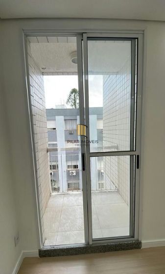 Apartamento no bairro Cristal de 2 dormitórios infra e vaga