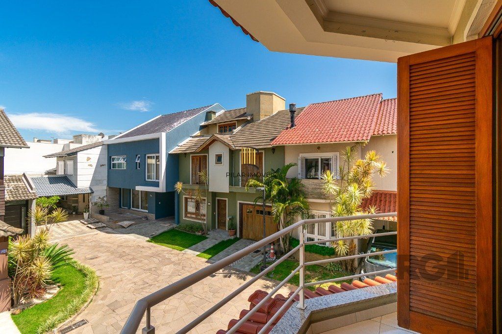 Casa em condominio no Sarandi de 3 dormitórios 2 vagas e infra