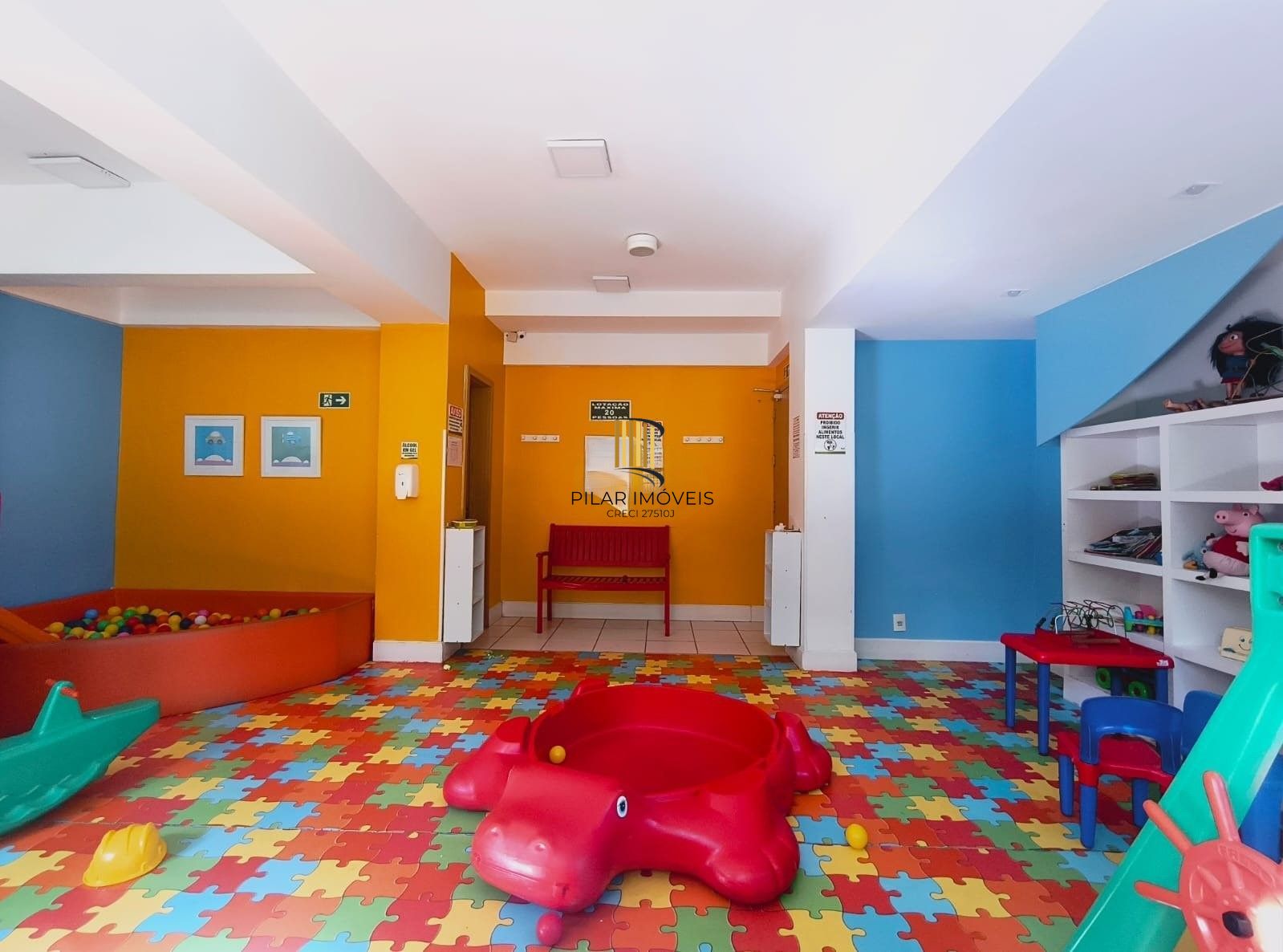 Lindo Apartamento 2 dorm. em Condomínio com Infraestrutura