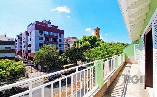 Cobertura no bairro Santo Antônio de 4 dormitórios e 2 vagas Desocupada