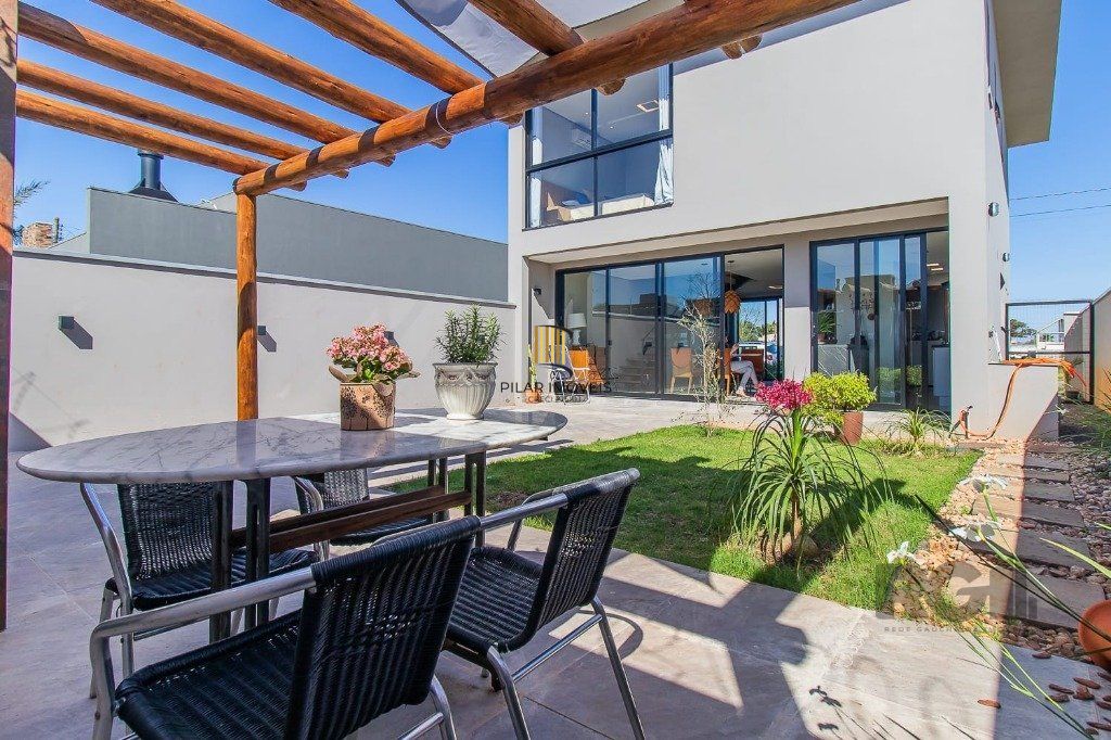 Casa Condominio 3 Dormitório(s) Bairro Sans Souci