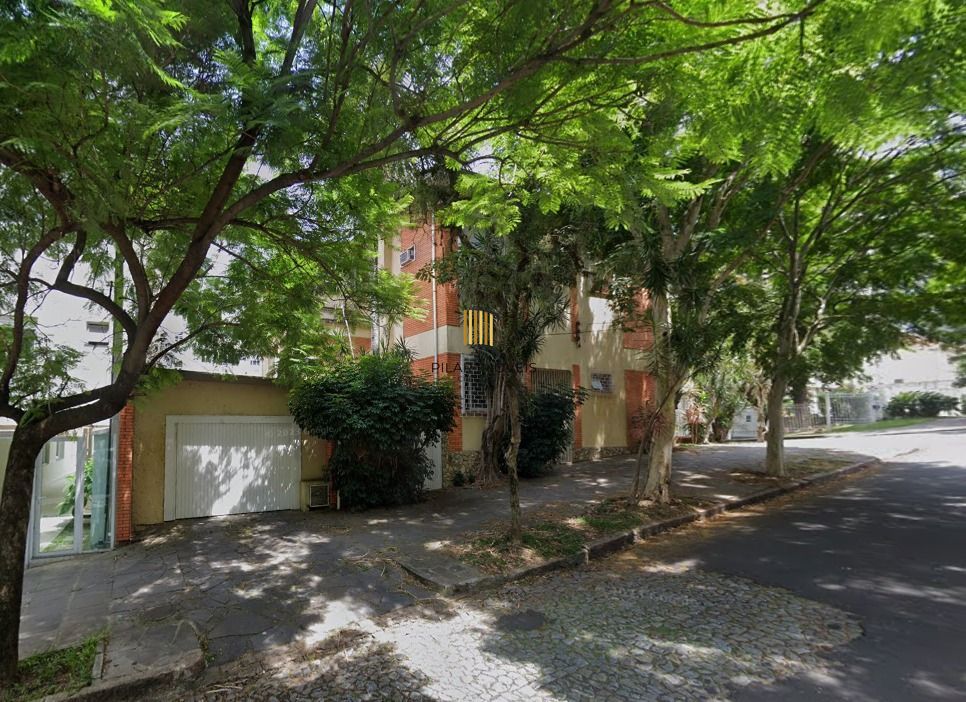 Casa sobrado no Petrópolis com 7 dormitórios e 4 vagas