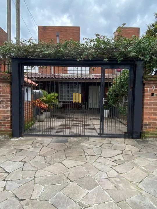 Sobrado 2 dormitórios no bairro Morro Santana - Pilar Imóveis