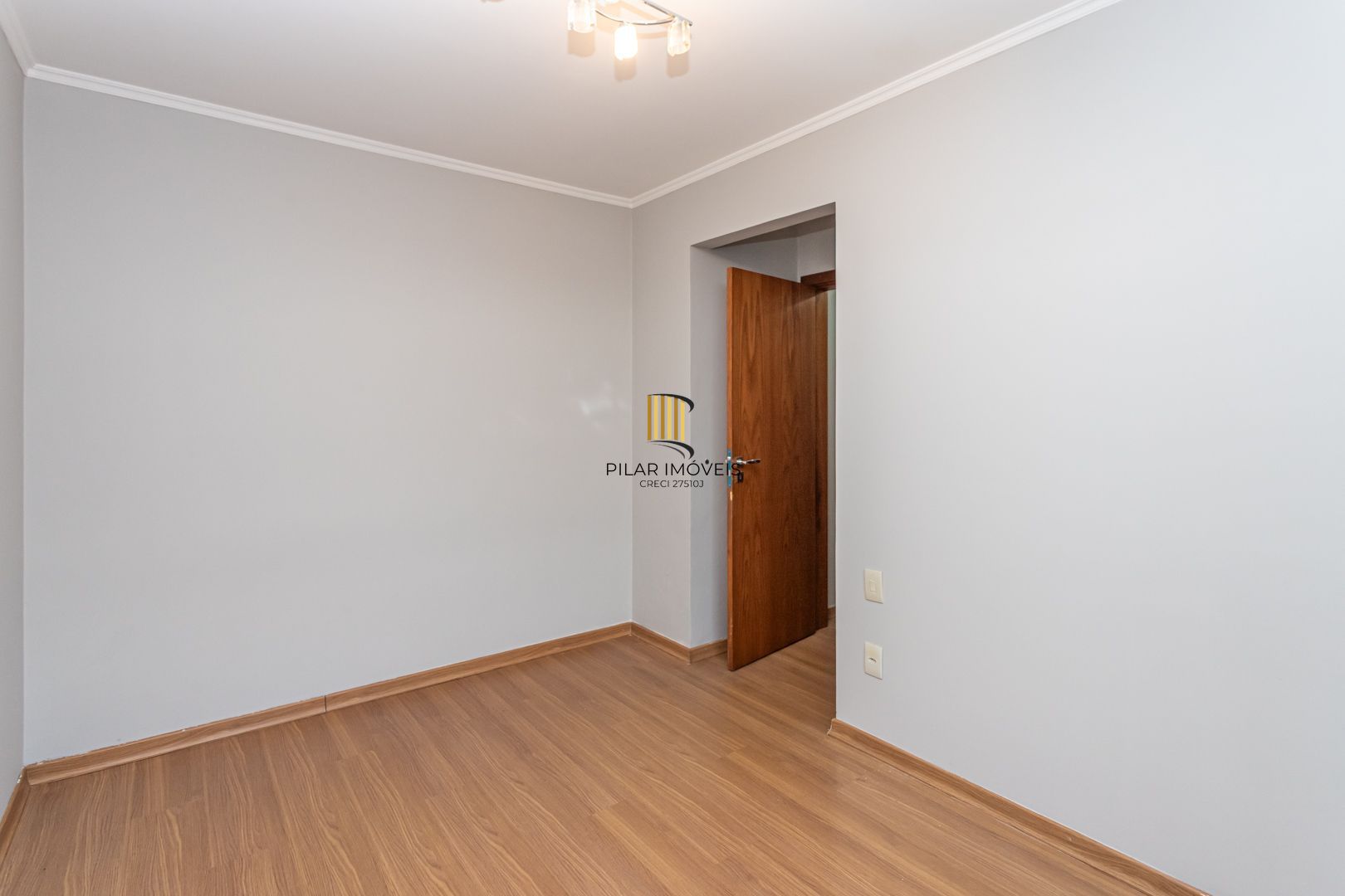 Apartamento 2 dormitórios no bairro São Sebastião