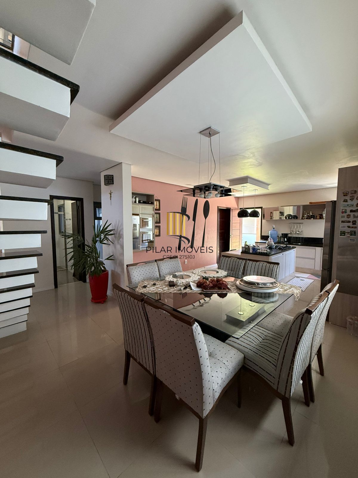 Casa 4 dormitórios no bairro Sumaré