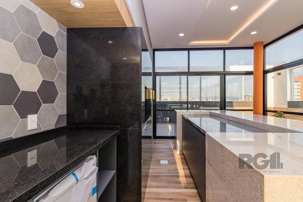 Apartamento no bairro Azenha 1 dormitório 1 vaga - Azenha