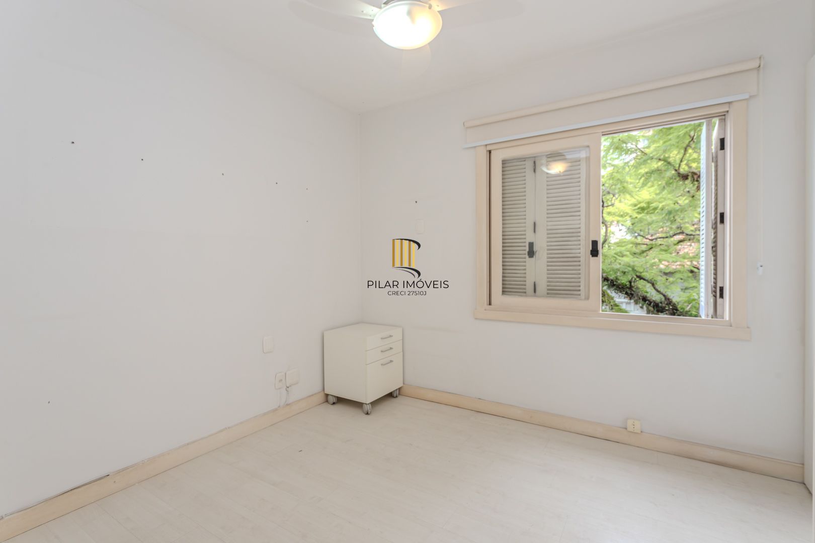 Apartamento no Moinhos de Vento de 3 dormitórios e vaga DESOCUPADO