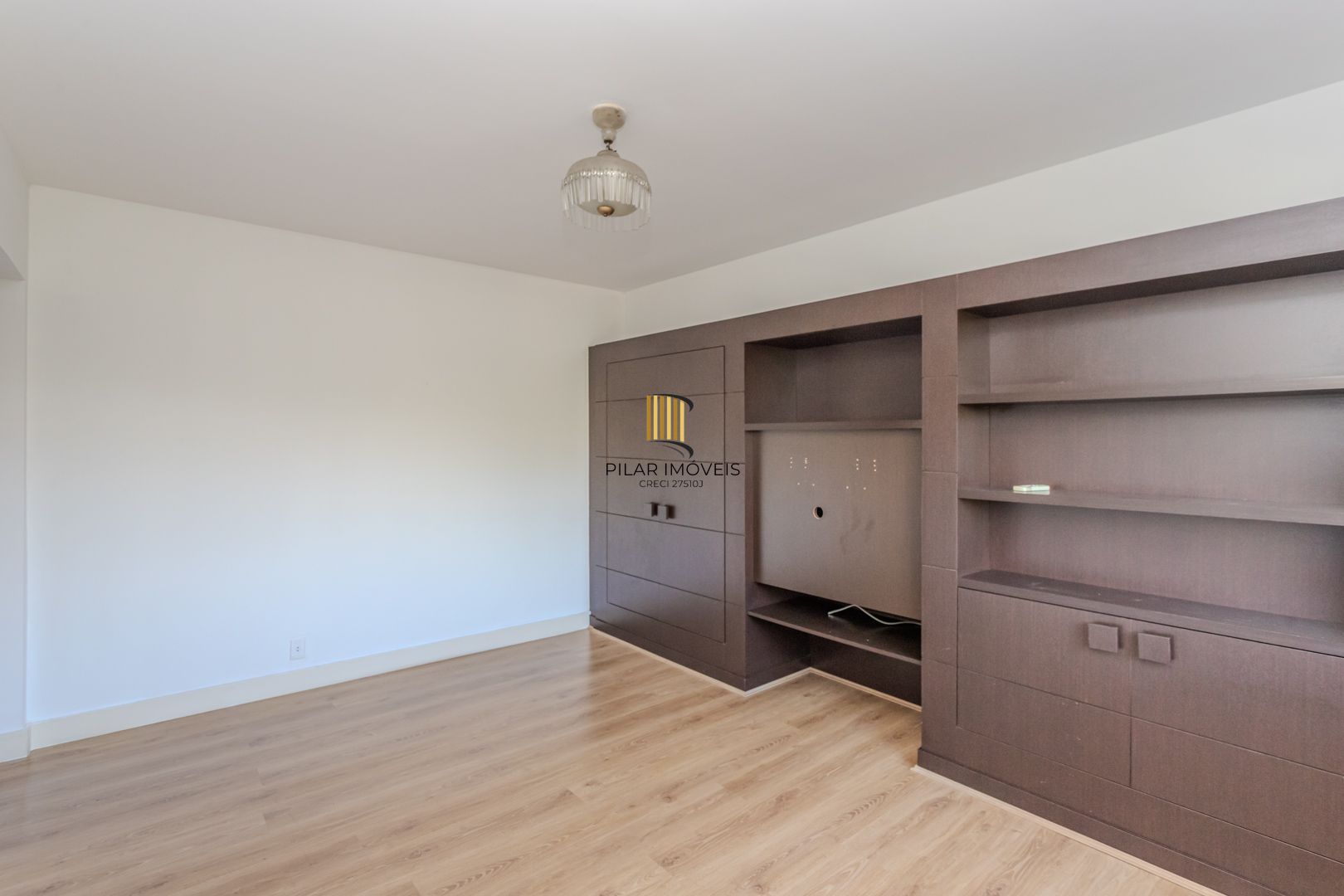 Apartamento no Moinhos de Vento de 3 dormitórios vaga e infra DESOCUPADO