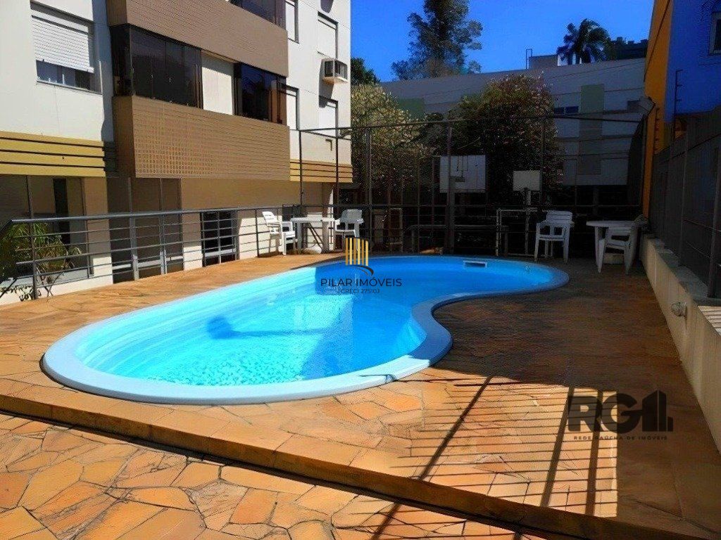 Apartamento para Venda no Petrópolis de 3 dormitórios  vaga e infra