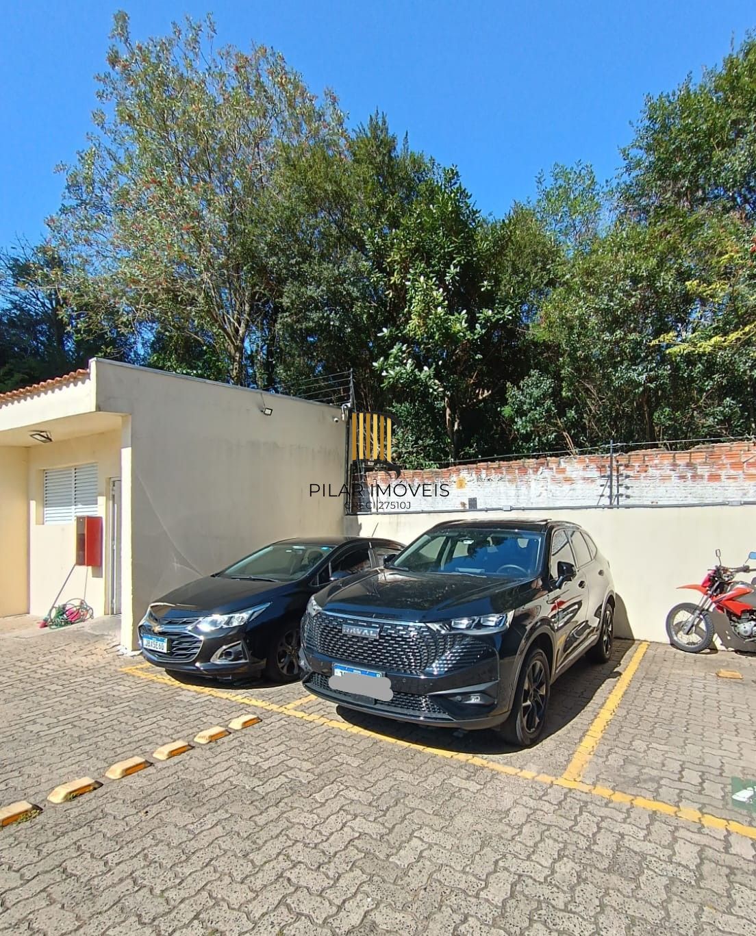 Apartamento na Cavalhada de 3 dormitórios vaga e infra