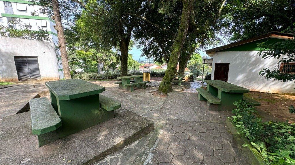 Apartamento de 2 dormitórios no bairro Nonoai