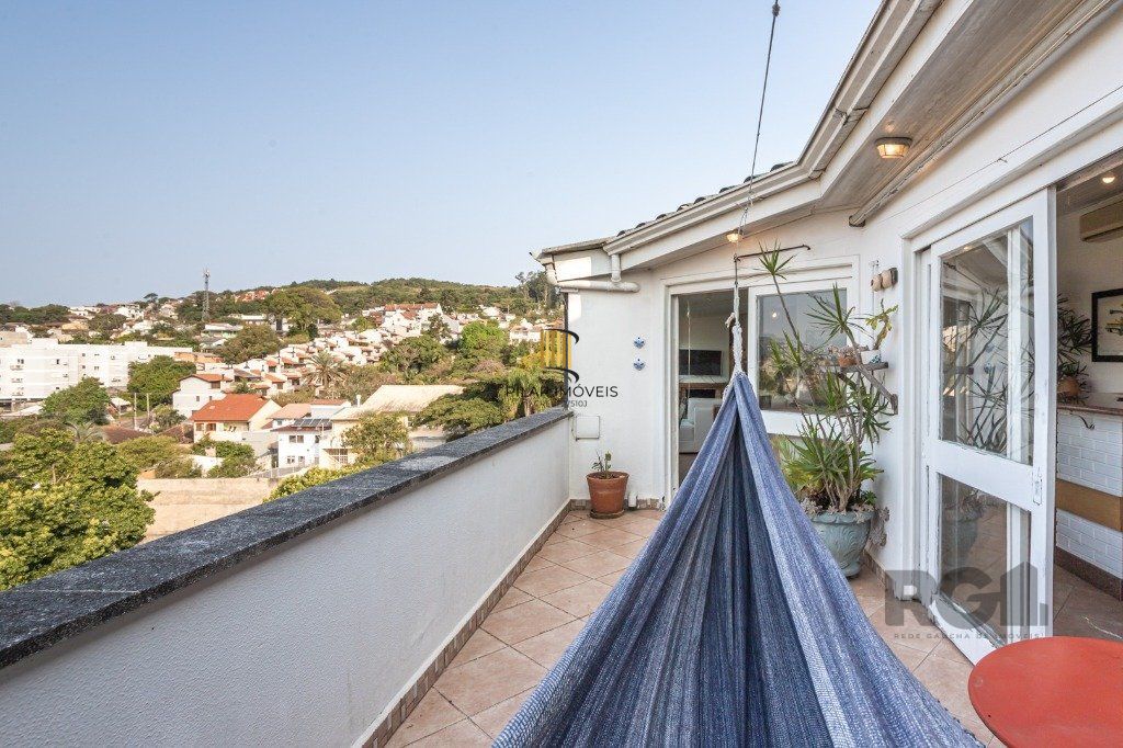Cobertura no bairro Tristeza de 2 dormitórios e vaga Desocupada