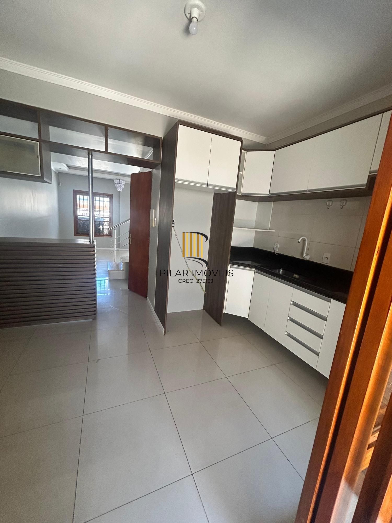 Casa sobrado no bairro São José em Canoas de 2 dormitórios