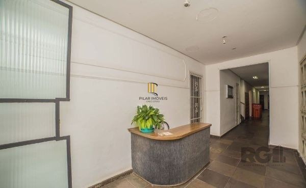 Apartamento de 2 dormitórios no bairro Cidade Baixa