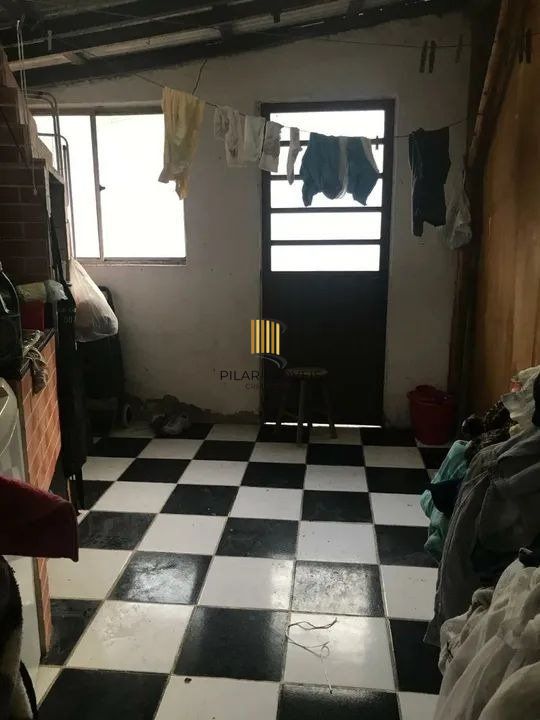 Casa 4 dormitórios no bairro Partenon