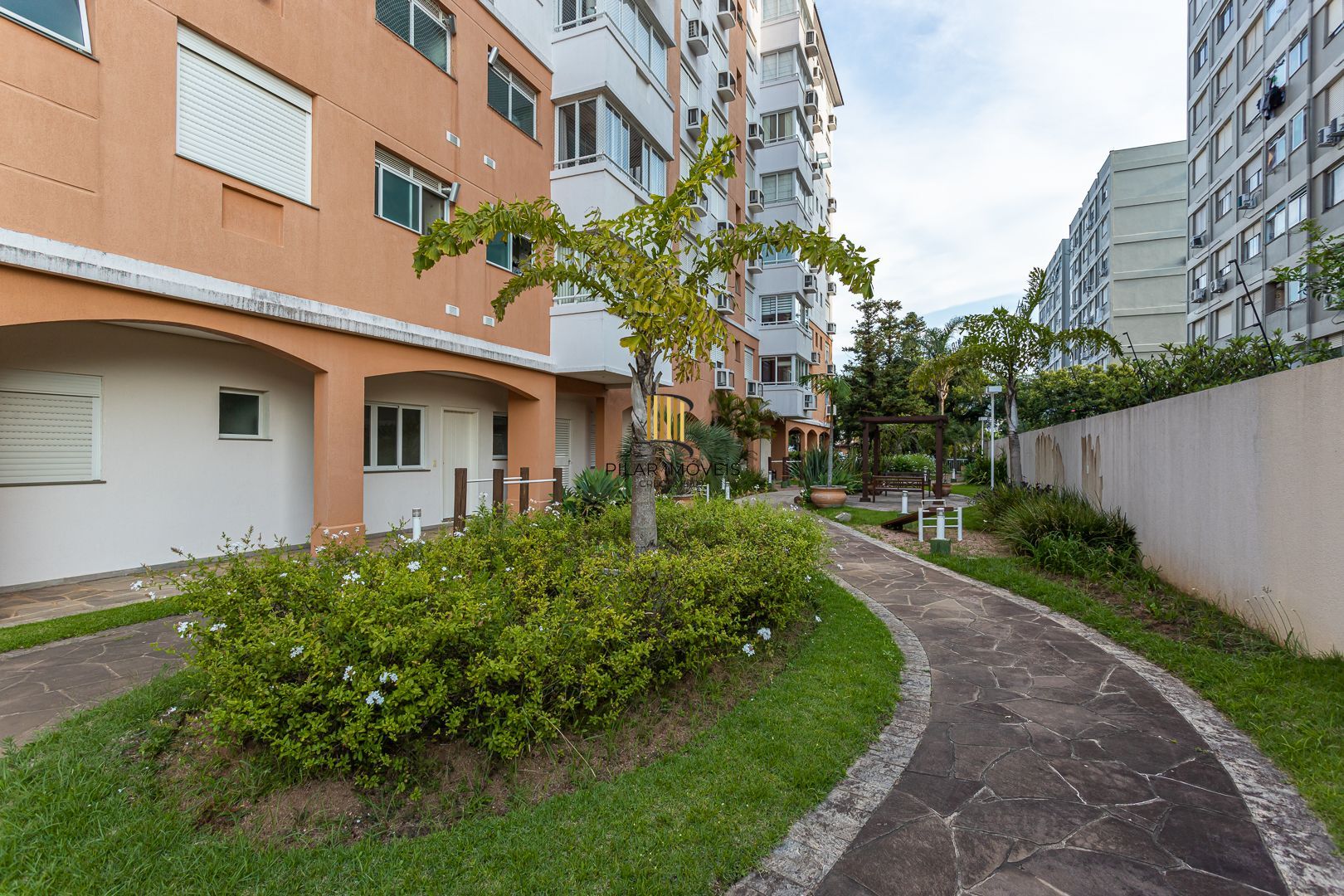 Apartamento de 3 dormitórios vaga e infra