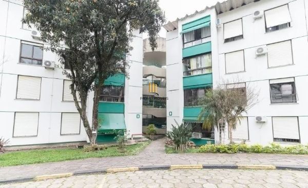 Apartamento no bairro Nonoai de 2 dormitórios e vaga