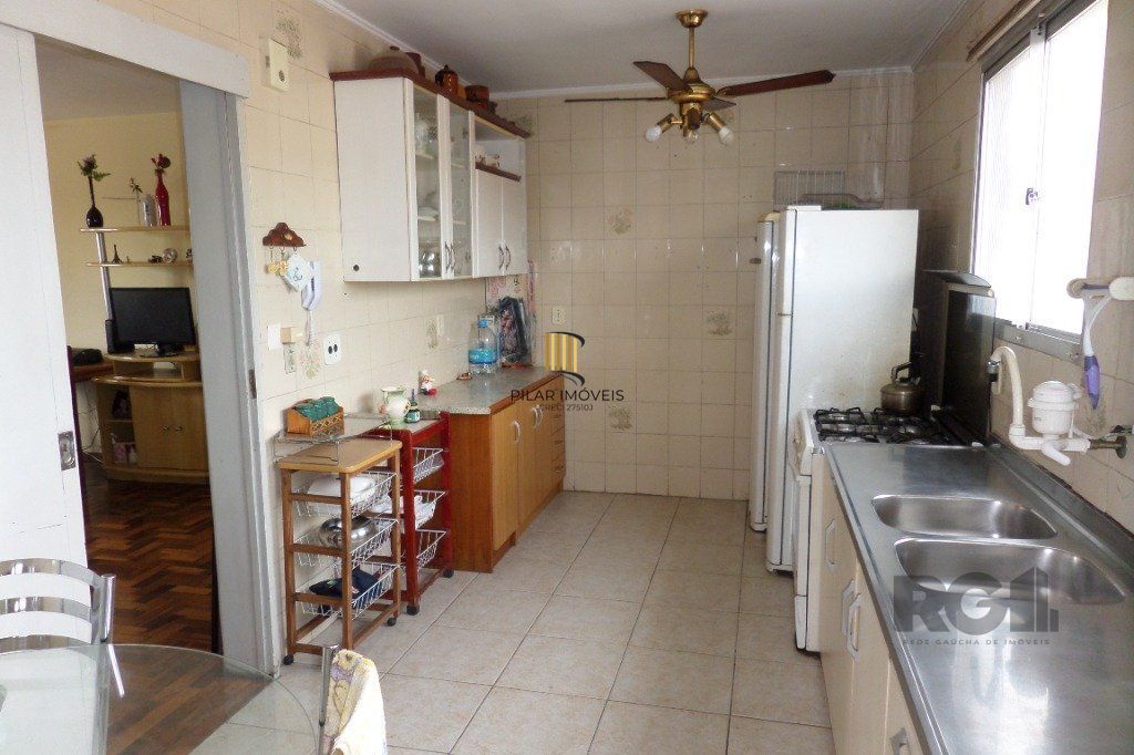 Apartamento na Glória de 2 dormitórios