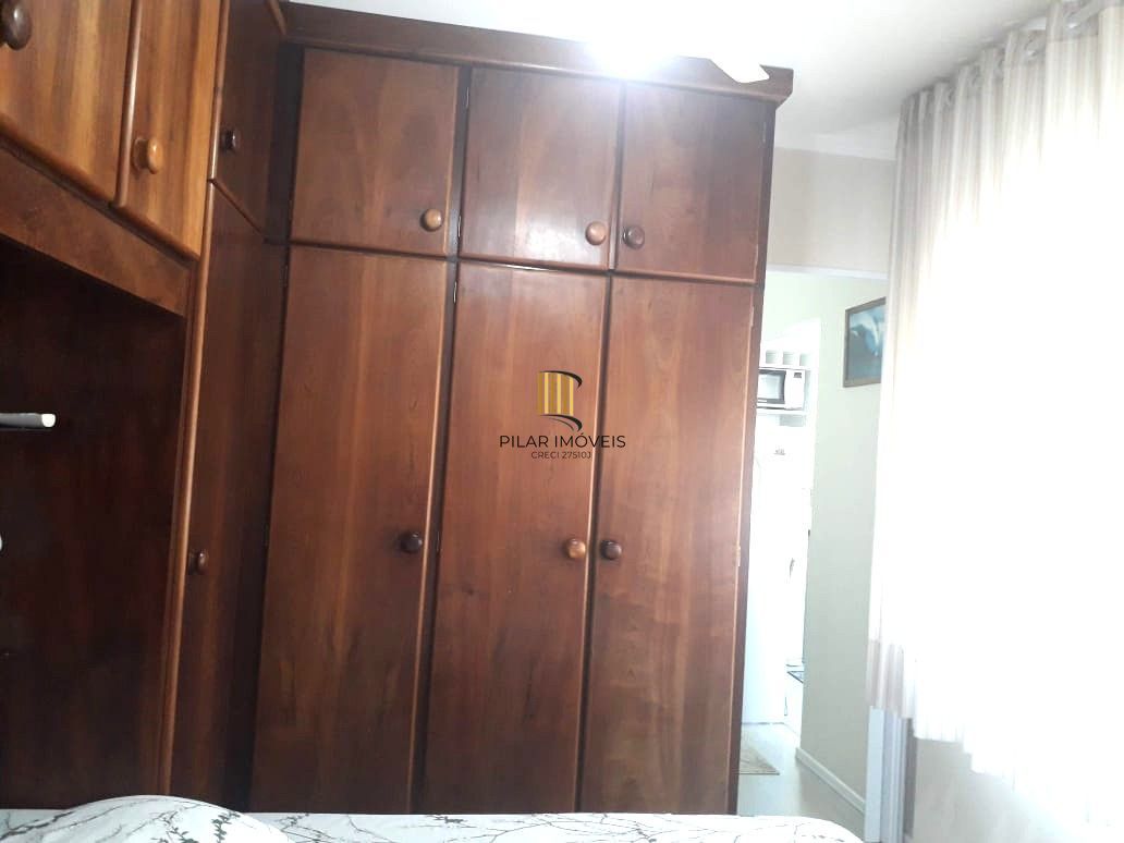 Apartamento MOBILIADO de 1 dormitório no bairro Vila Ipiranga Desocupado
