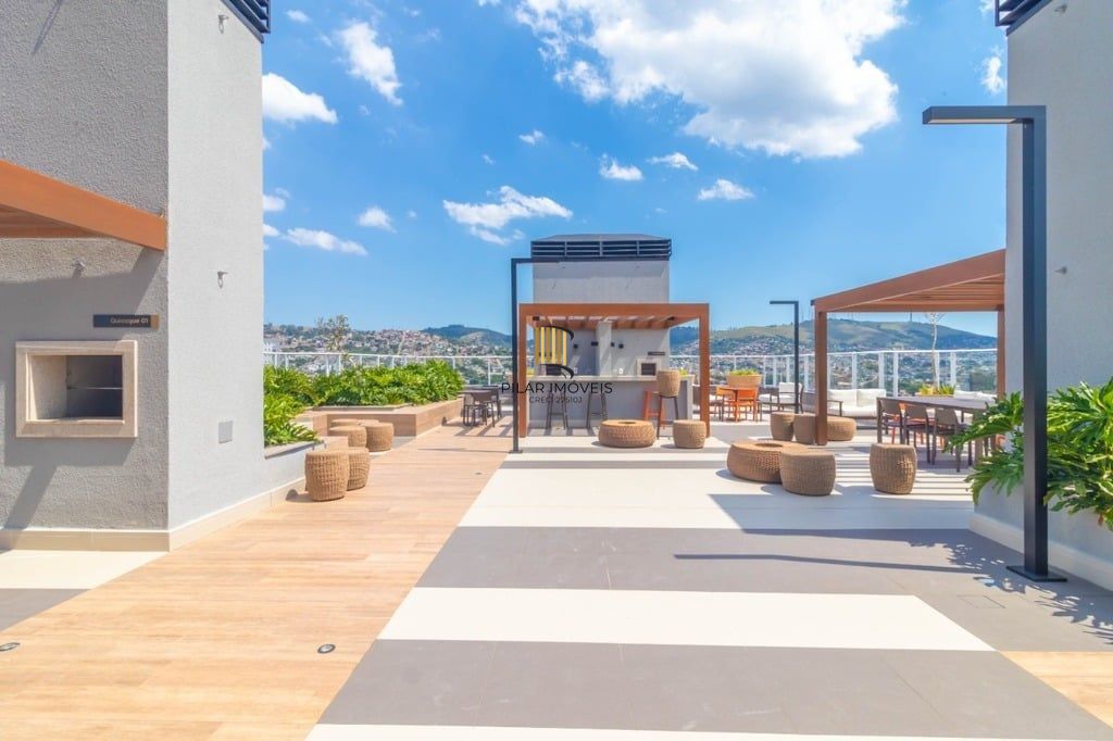 Apartamento no Partenon de 1 dormitório e vaga DESOCUPADO