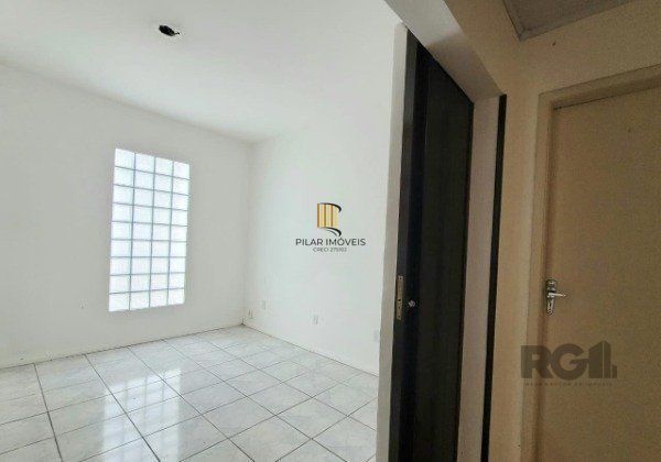 Casa 4 Dormitório(s) Bairro Petrópolis