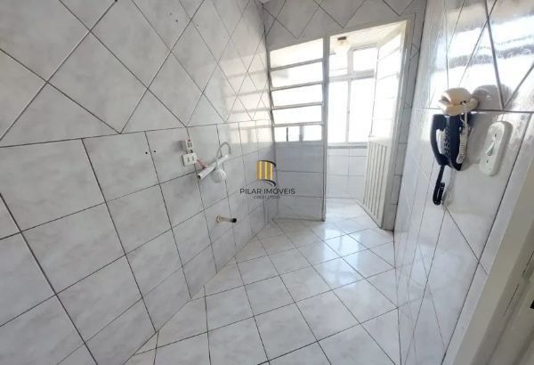 Apartamento de 1 dormitório no bairro Cristal DESOCUPADO