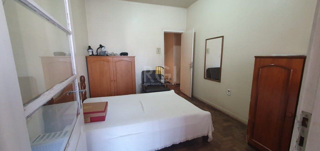 Casa para Venda 3 dormitórios, 2 vagas - Petrópolis