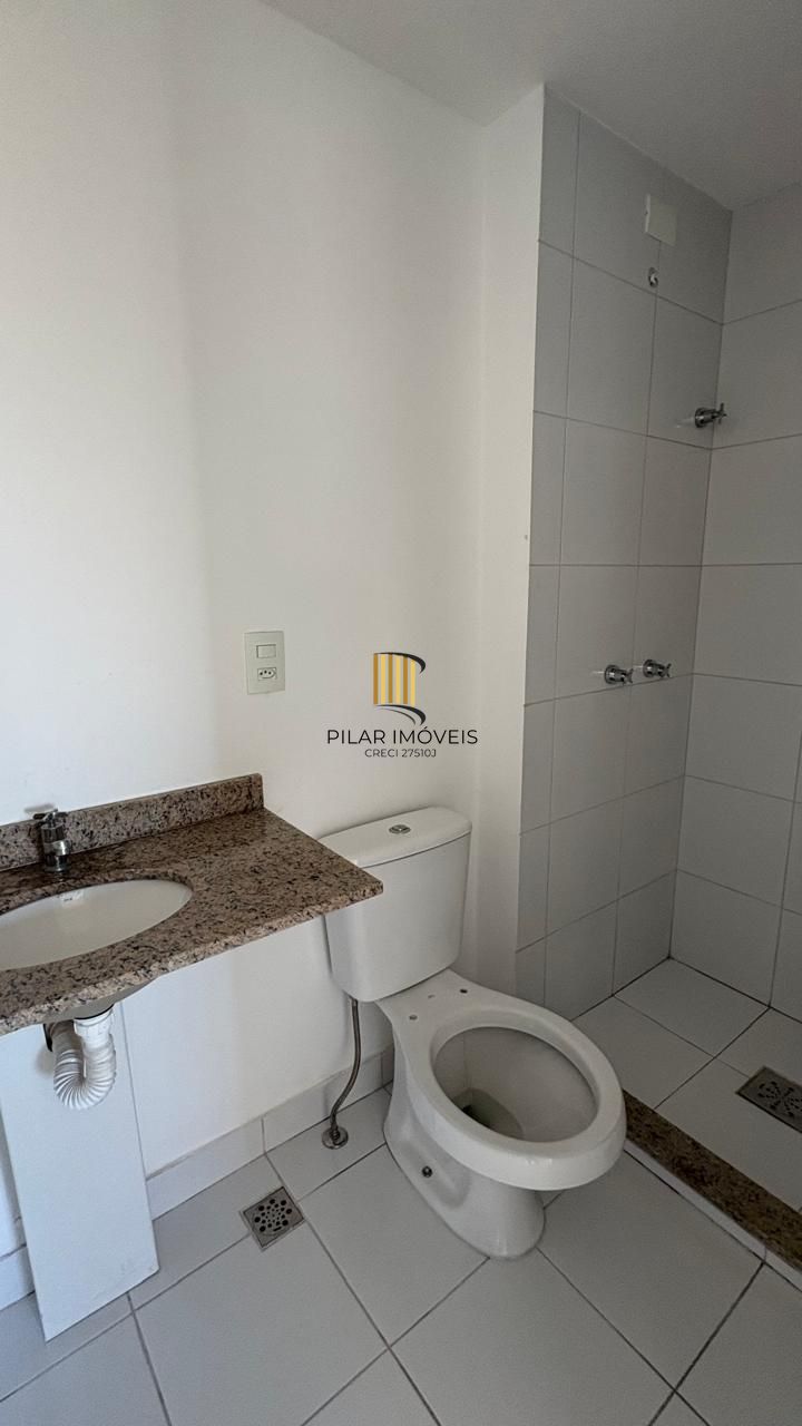 Apartamento de 2 dormitórios e vaga no Humaitá