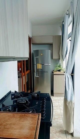 Casa sobrado na Hípica de 4 dormitórios e 2 vagas