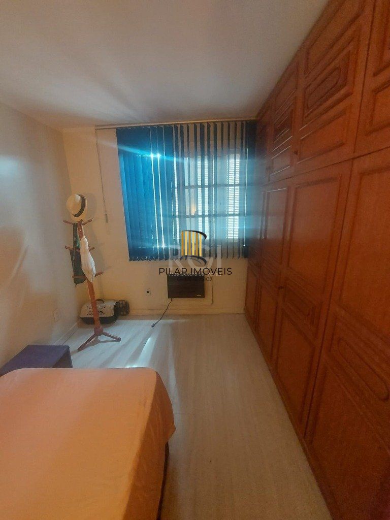 Apartamento 02 dormitórios, com vaga, no bairro Jardim Itu Sabará, em Porto Alegre.