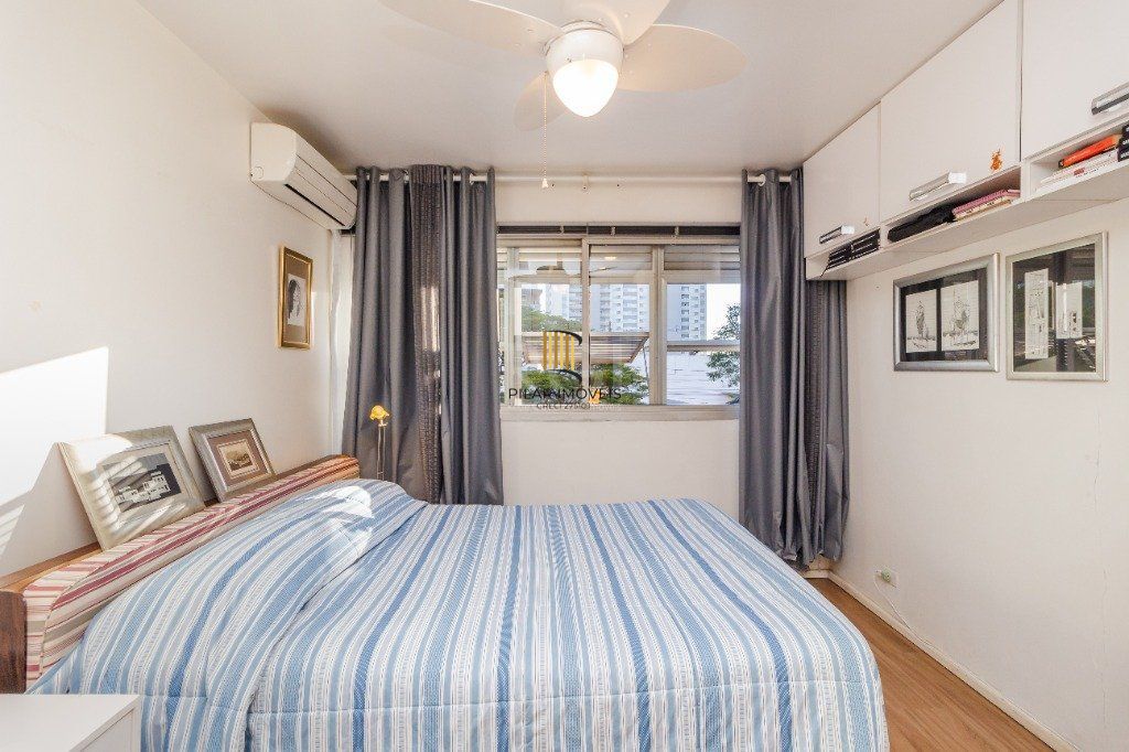 Apartamento para Venda - 138m², 3 dormitórios, sendo 1 suites, 1 vaga - Petrópolis