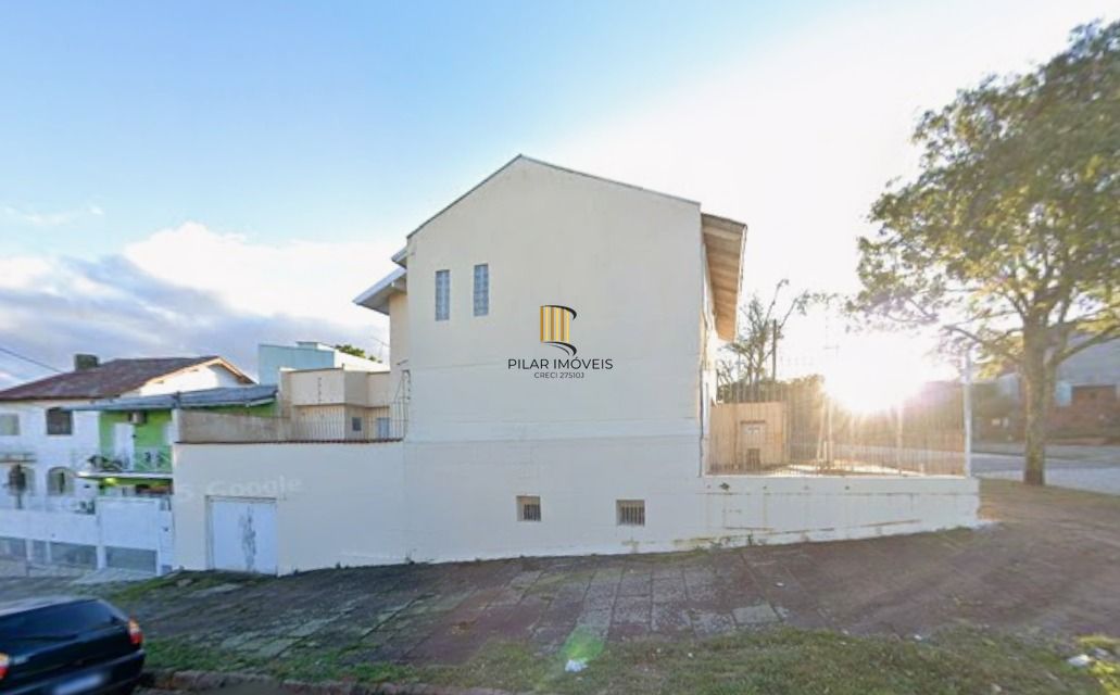 Casa sobrado no bairro Santo Antônio de 4 dormitórios e 2 vagas