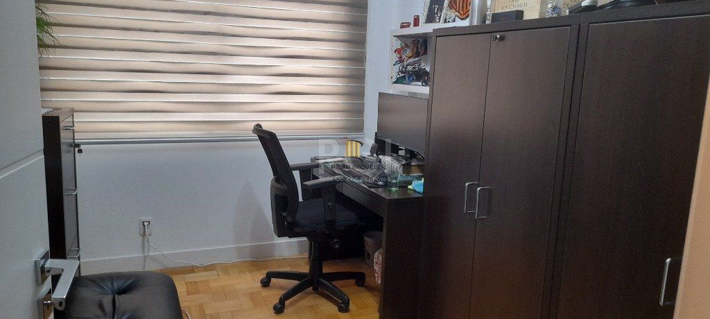 Apartamento para Venda - 143.28m², 3 dormitórios, sendo 1 suites, 1 vaga - Petrópolis