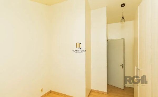 Casa condomínio no Humaitá de 3 dormitórios e vaga DESOCUPADA