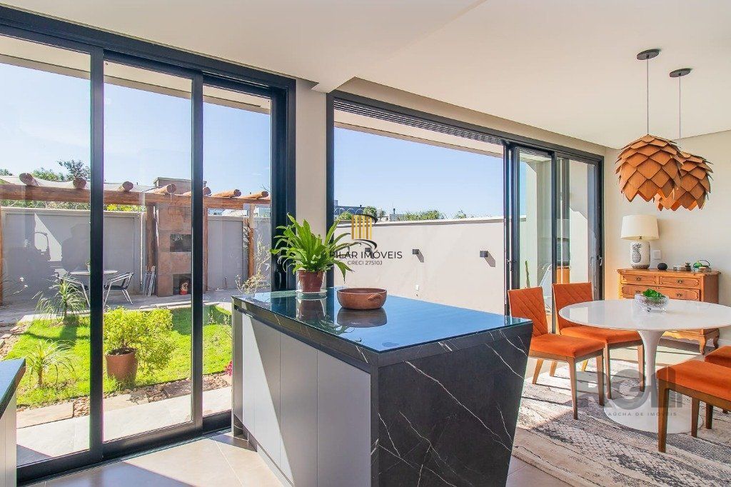 Casa Condominio 3 Dormitório(s) Bairro Sans Souci