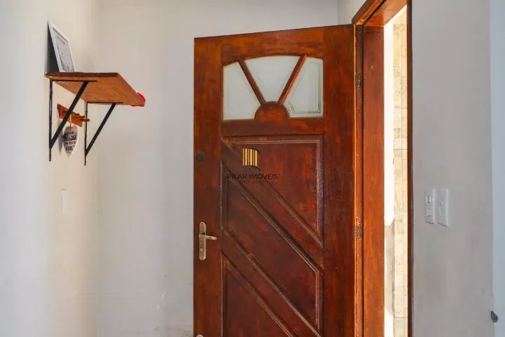 Casa 3 dormitórios no bairro Hípica