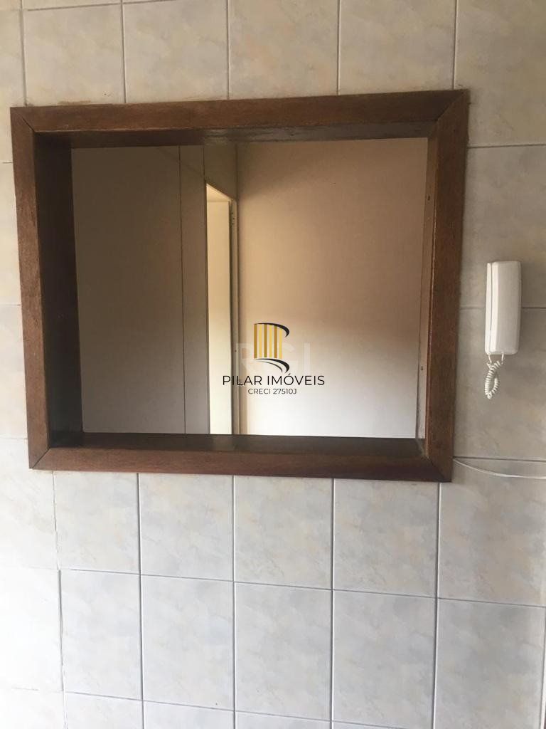 Apartamento 01 dormitório, no bairro Rubem Berta, em Porto Alegre - RS.