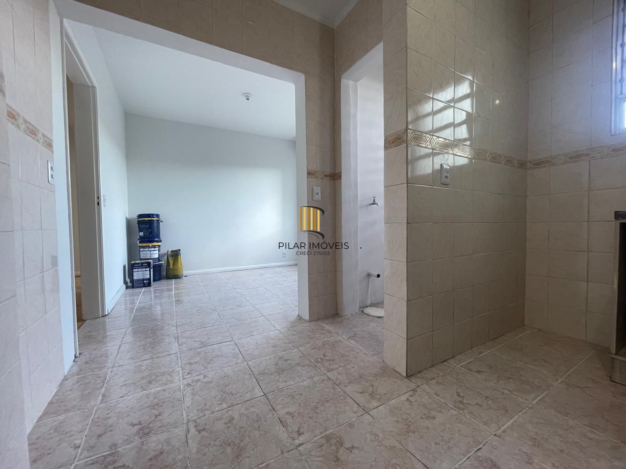 Amplo apartamento 3 dormitórios, bairro Petrópolis.