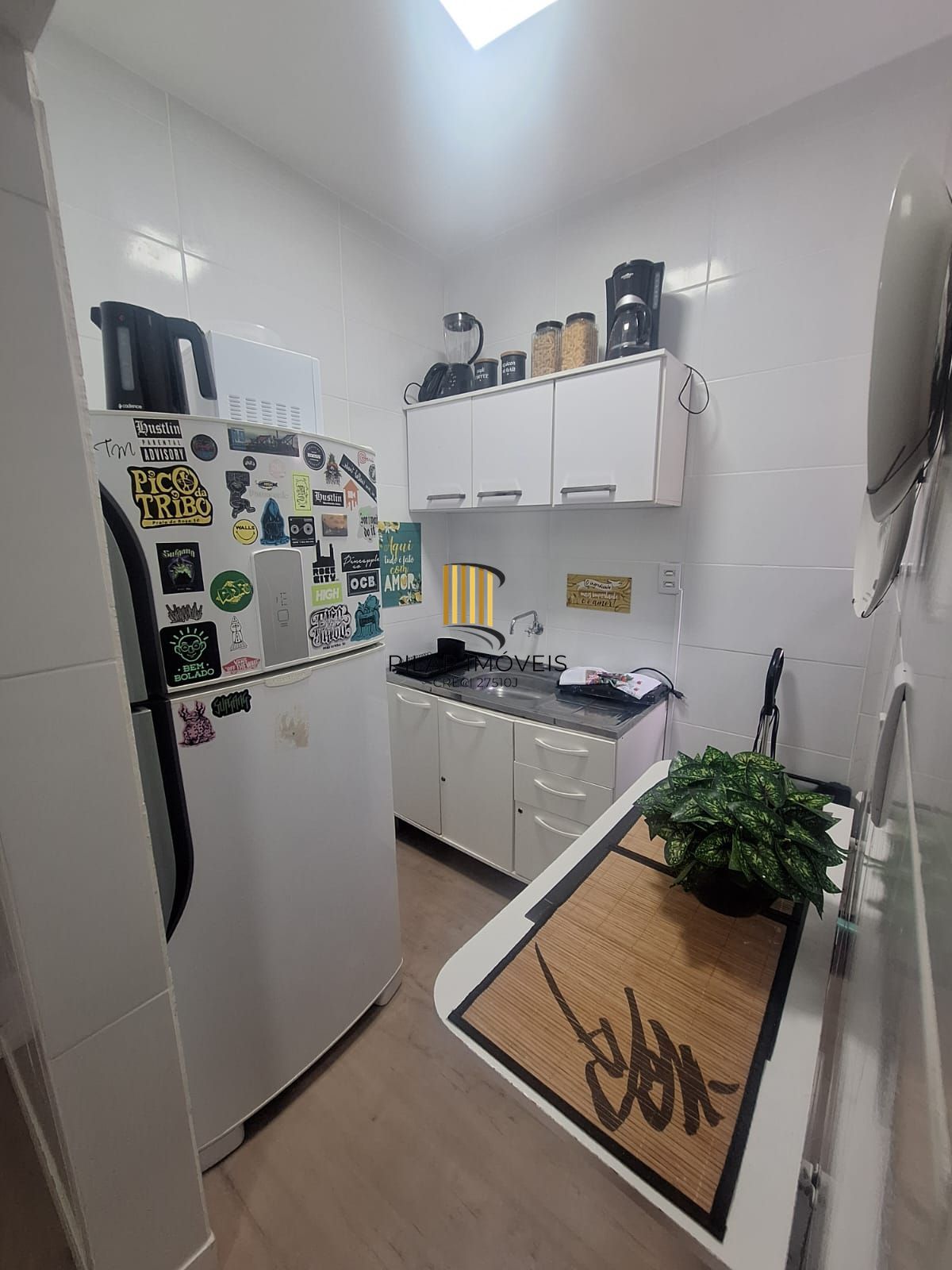 Apartamento Térreo com pátio na Cidade Baixa de 1 dormitório MOBILIADO