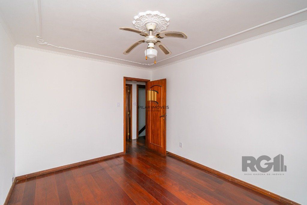 Casa no Jardim Itu com 5 dormitórios e 2 vagas e piscina