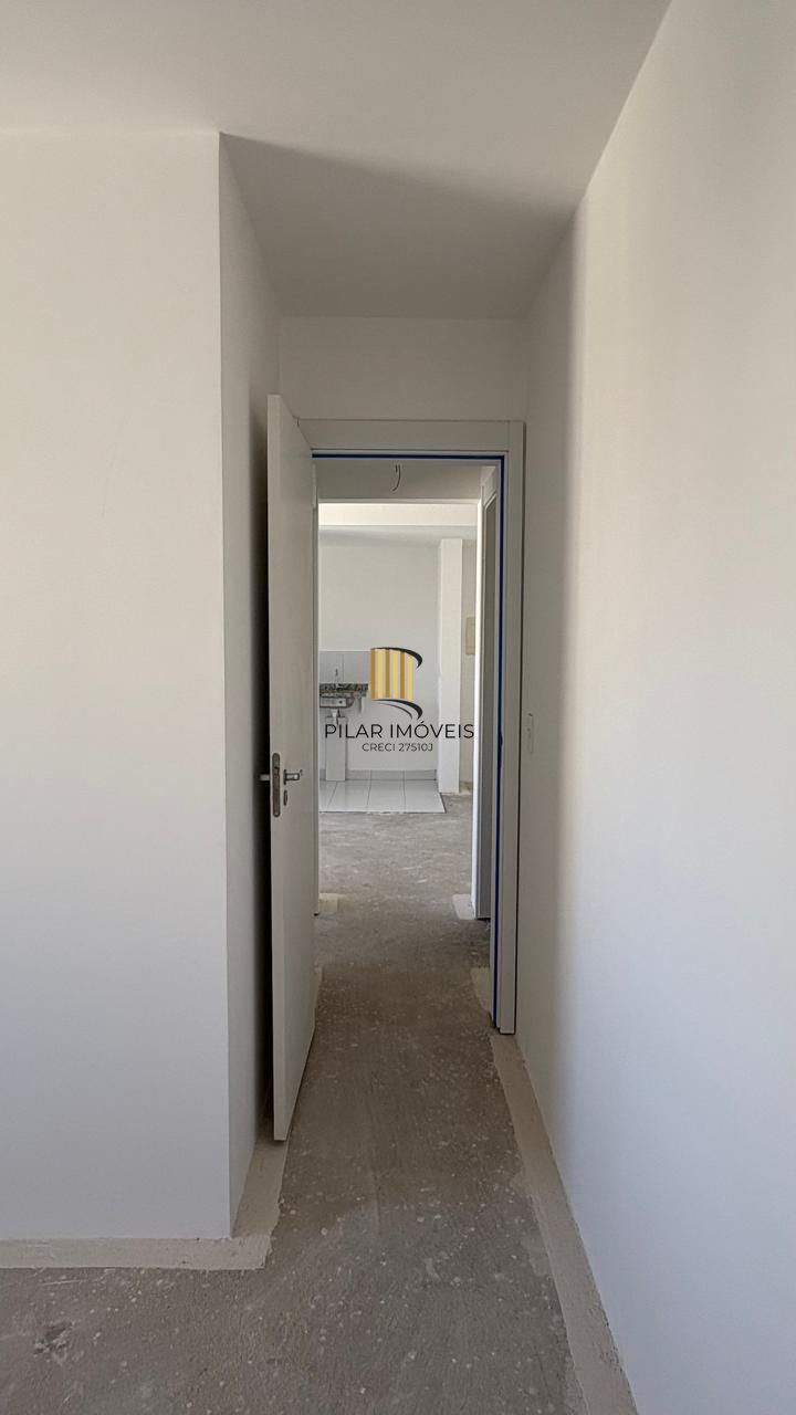 Apartamento de 2 dormitórios e vaga no Humaitá