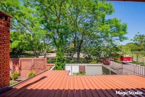 Casa em Condomínio 3 dorms, 2 vagas de garagem, 129m² privativos, à venda Avenida Eduardo Prado, Cavalhada - Porto Alegre