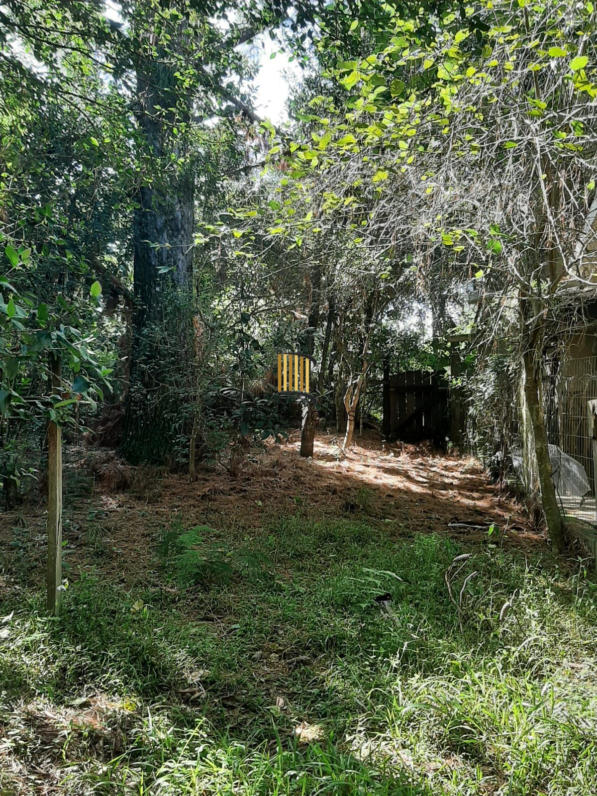 Excelente terreno arborizado no Cantegril Fase II.