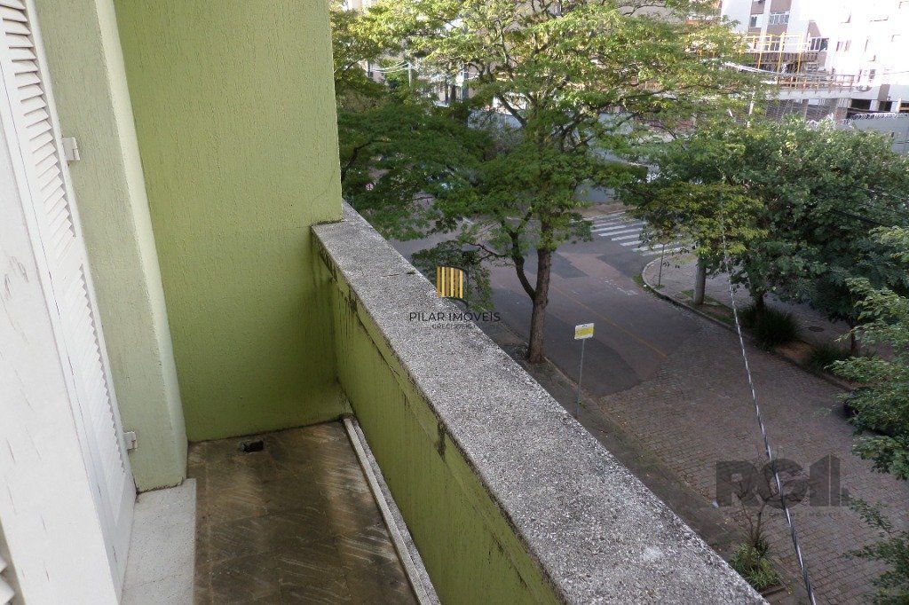 Apartamento no bairro Rio Branco de 2 dormitórios desocupado